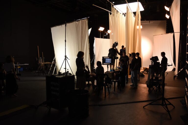 Cenário construído no Estúdio 4 da Show Reel para produção audiovisual em Lisboa