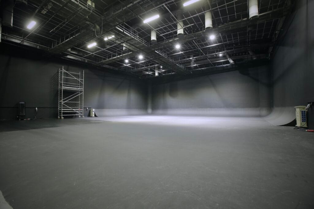 Estúdio 4 da Show Reel — estúdio de filmagem com ciclorama de 350 m² em Lisboa